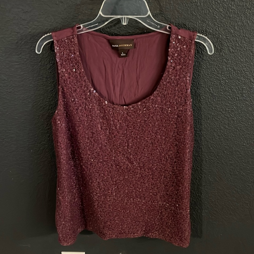 Women’s Dana Buchman top